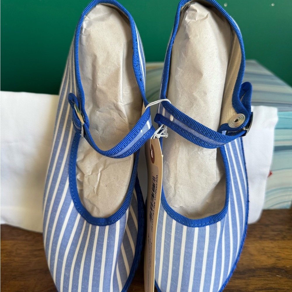 ViBi Venezia Women's Classic Cotton Mary Jane Flats 7 US / 37 EU Blue Stripes